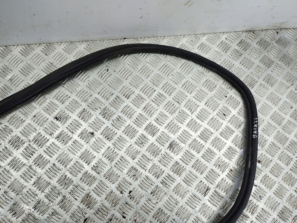 фото №8, Maserati quattroporte 2004 прокладка дверь грузовых