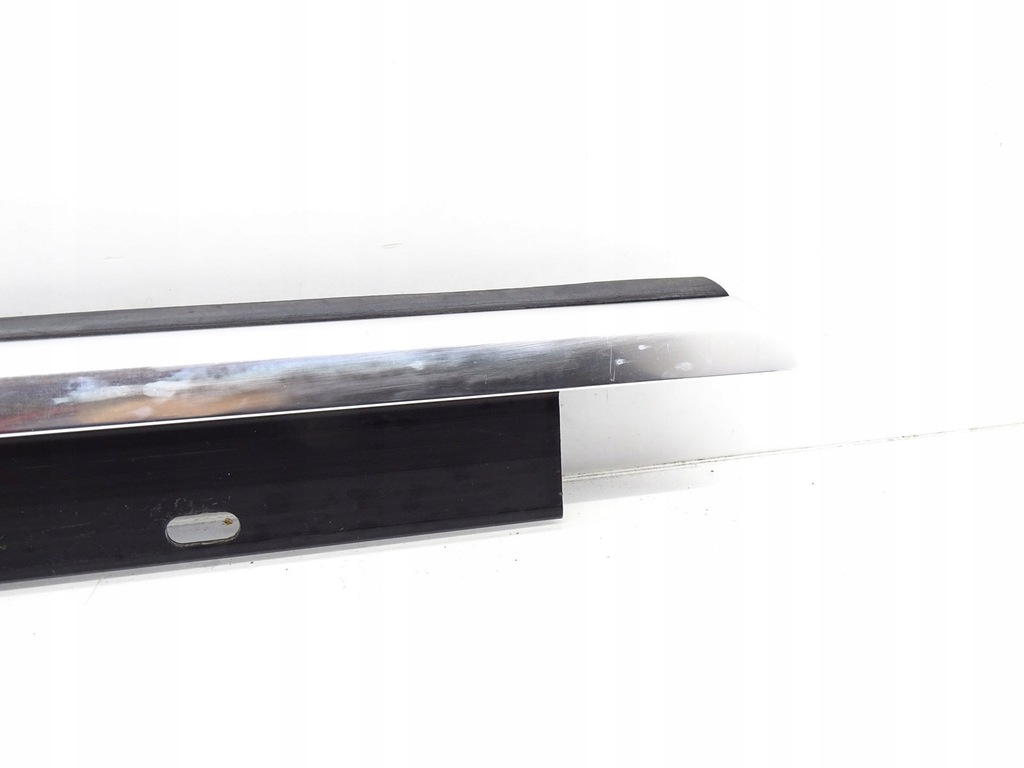 фото №9, Молдинг ущільнювач скло лівий задня audi a8 d3 long