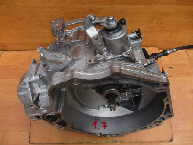 Opel astra h j meriva zafira b combo 1.7 cdti z17dtr a17dtr двигун з niemcy Оригінал