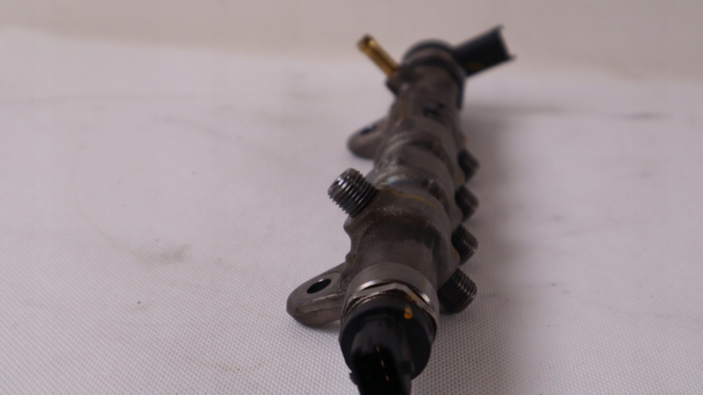 фото №3, Alfa romeo stelvio 2.2 mtj молдинг впрыскная 55260843