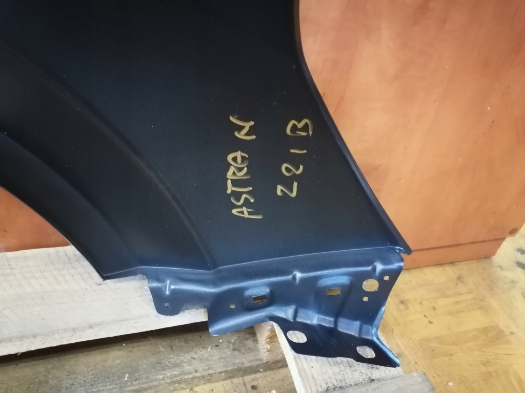 Купить Крыло  левое  перед opel astra h z21b