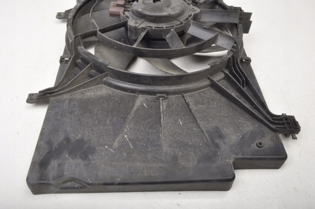 Ford fiesta mk7 1.6 tdci вентилятор радіатора 8v51-8c607-cg Недорого