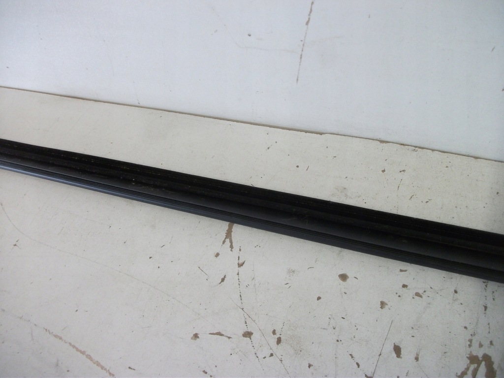 фото №2, 654837480 молдинг внутрішня правий перед kamiq