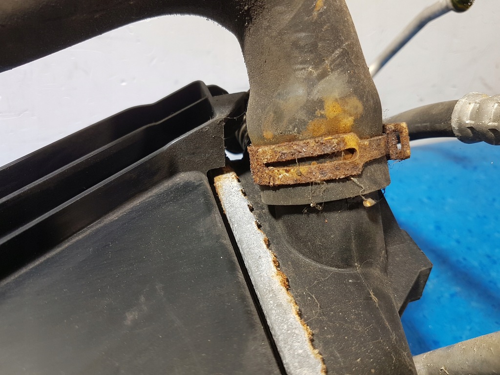 фото №14, Opel vectra c 1.8 радіатор wody