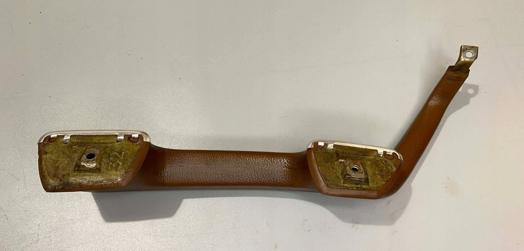 Mercedes-benz w123 c123 кронштейн дверь правый перед tabak 1-seria Недорого