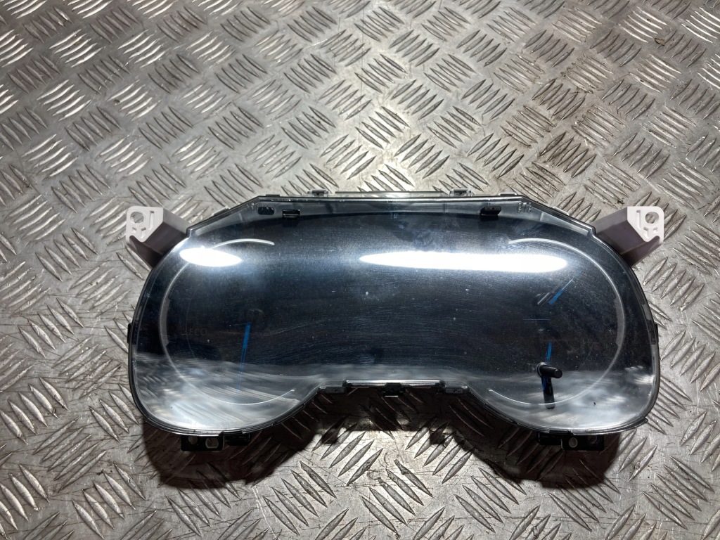 фото №1, Счетчик приборы toyota rav4 v 19- 2.5 гибрид