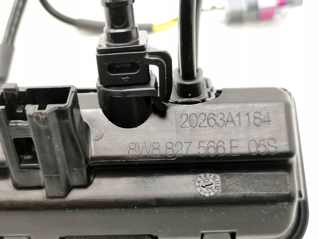 фото №7, Камера заднього виду заднього виду w кришка vw touareg cr7 8w8827566f nowa org