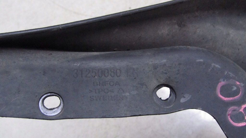 фото №5, Volvo xc60 брызговик левый перед 08-13 90