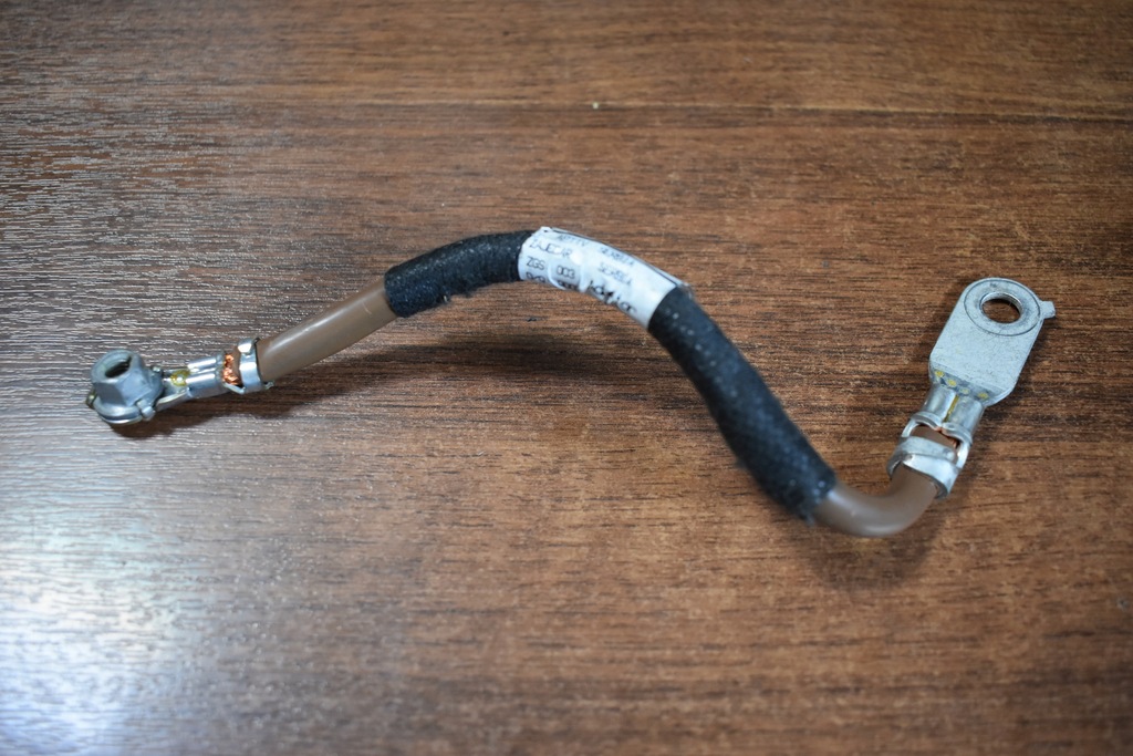 фото №1, Idealna клема мінус мінусова mercedes w223 1