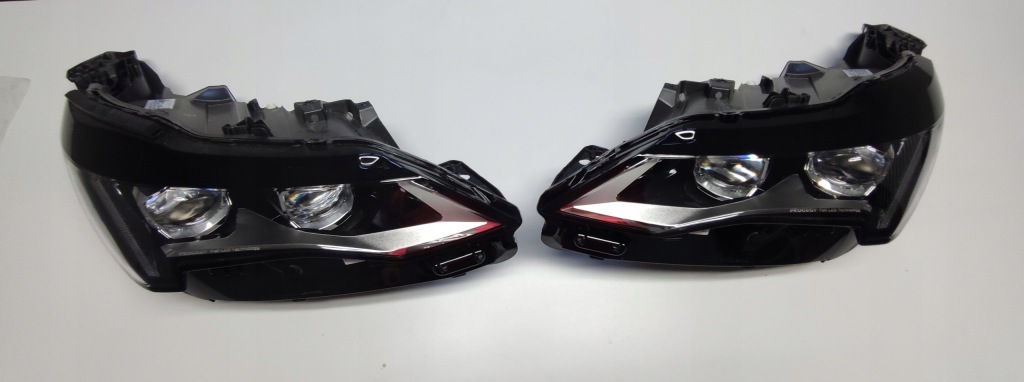 фото №1, Peugeot 5008 3008 ii lift лампа перед левая правая лампы full led