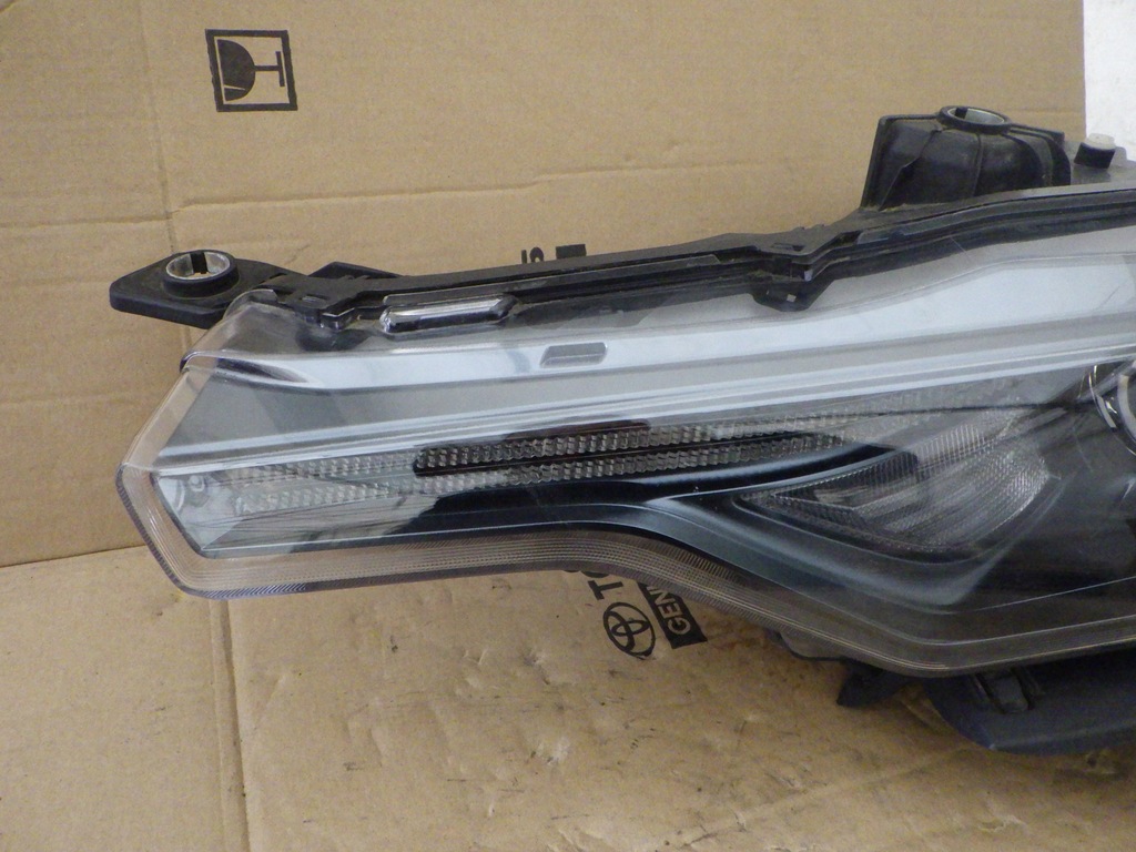 фото №8, Лампа levante ксенон лівий передній фара