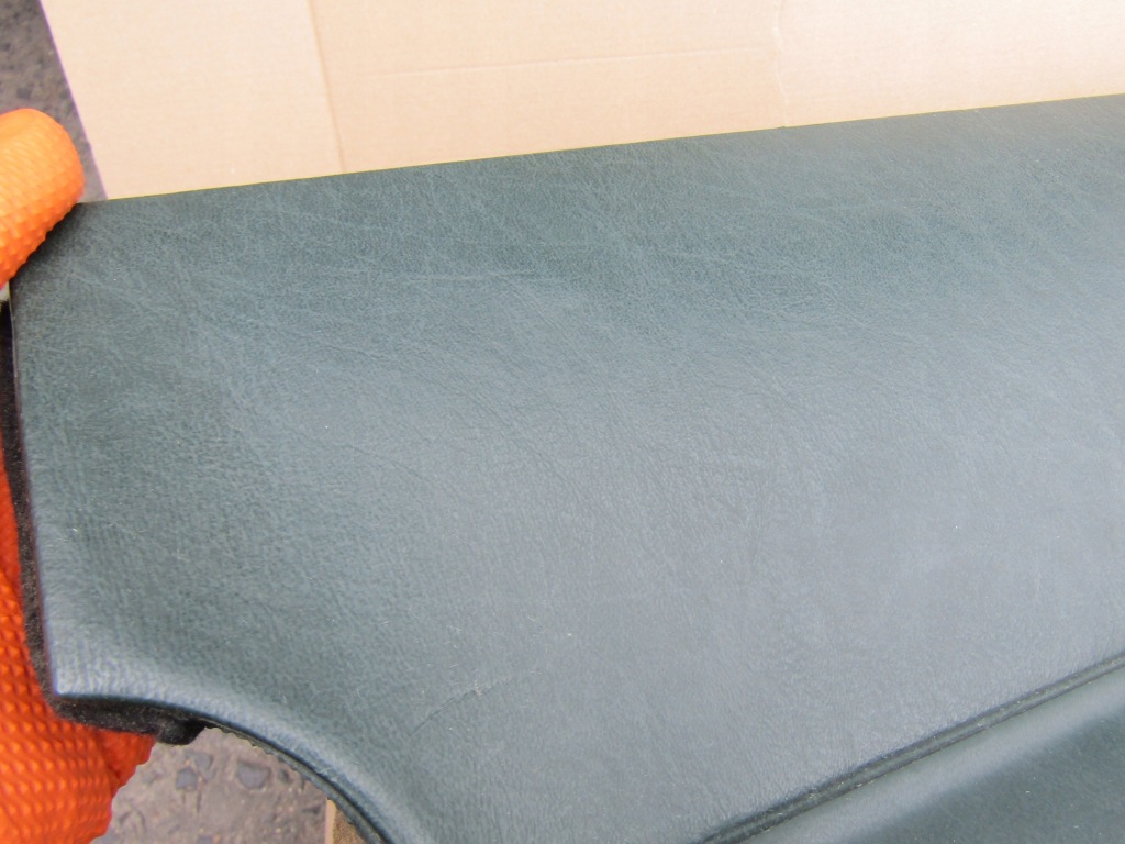 фото №8, 11 mercedes w124 зелений панель приладів приладова консоль pod бардачок захист права