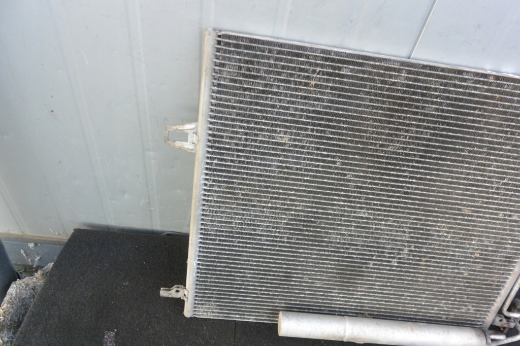 Радіатор кондиціонер бензин дизель ml w164 gl x164 Зі Шроту