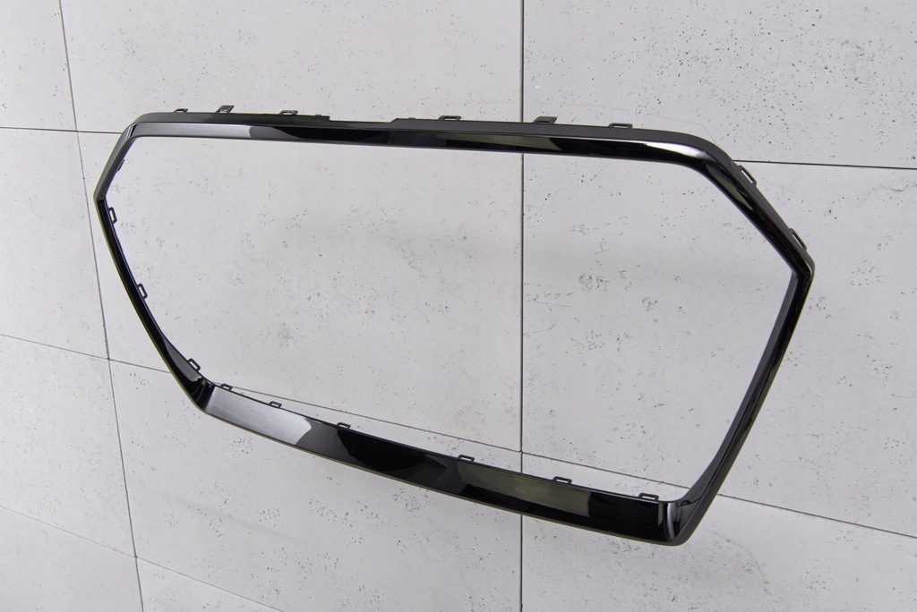 фото №8, Audi rs3 8va 2017-2020 po faceliftingu czarna рамка решітка 8v5853651r