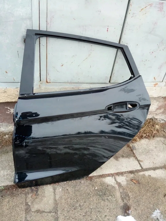 фото №1, Дверь ford fiesta mk8 задняя oryg.