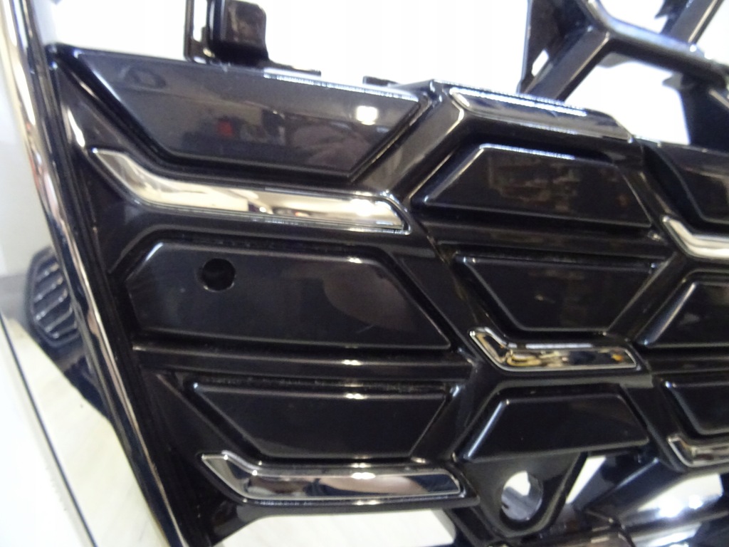 фото №10, Audi a6 c8 s-line 4k0 бампер перед передній 4k0807437d llu