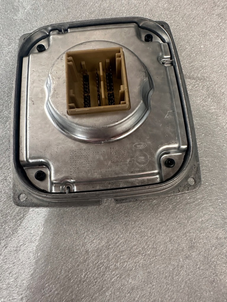 фото №1, !opel insignia astra модуль преобразователь led 9840018180 !