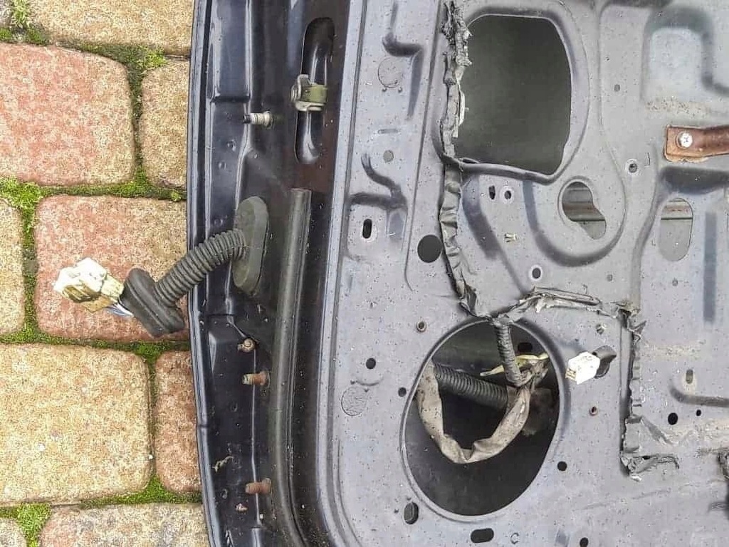 фото №8, Nissan maxima v qx a33 дверь правый задняя задние 99-04