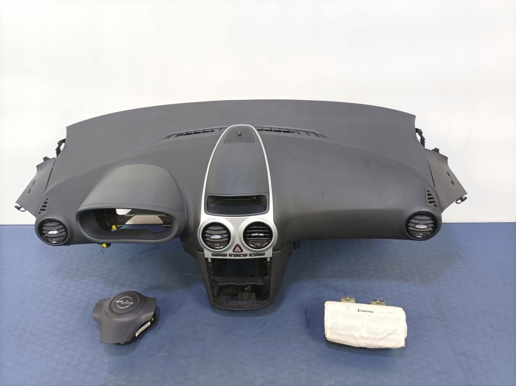 фото №1, Opel corsa d приборная панель приборная подушки безопасности