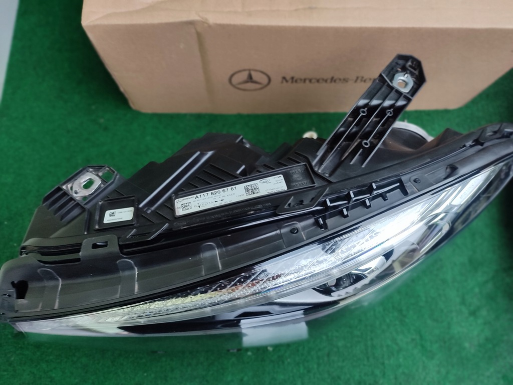 фото №13, Mercedes лампы правая левая cla a1178206761 перед передние ładne mercedes оригинальный номер