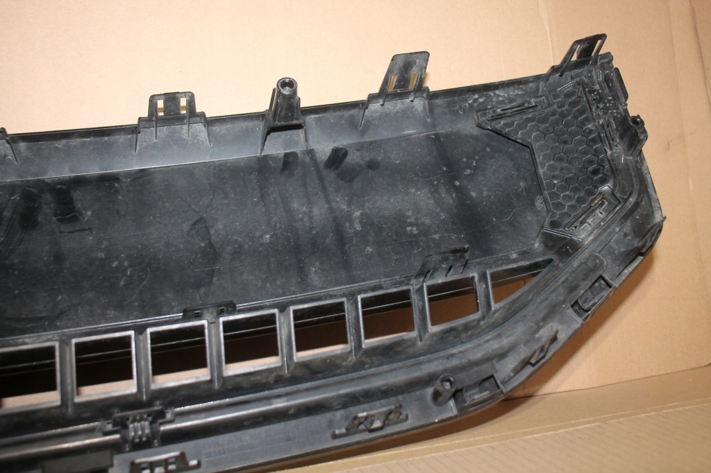 Polestar 2 решётка радиатора решётка радиатора 32337728, mid range радар Оригинал