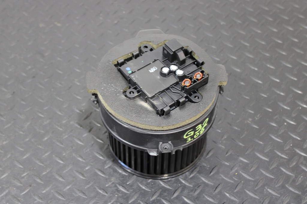 фото №1, Воздуходувка вентилятор отопителя bmw 6 gt g32