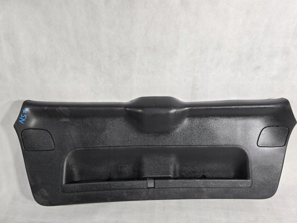 фото №1, Audi a3 8p sportback защита обивка крышки багажника 8p4867979b