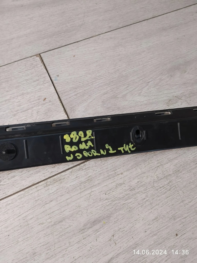 8828. ferrari roma кронштейн бампер задний  901266 Недорого