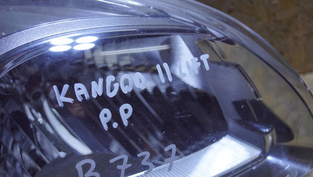 фото №4, Лампа правый перед renault kangoo ii lift uk