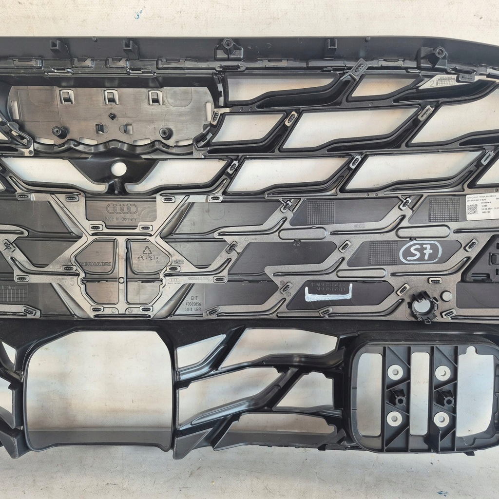 фото №10, Audi a7 s7 4p0 25- решётка радиатора решётка радиатора радиатора 4p0853651e