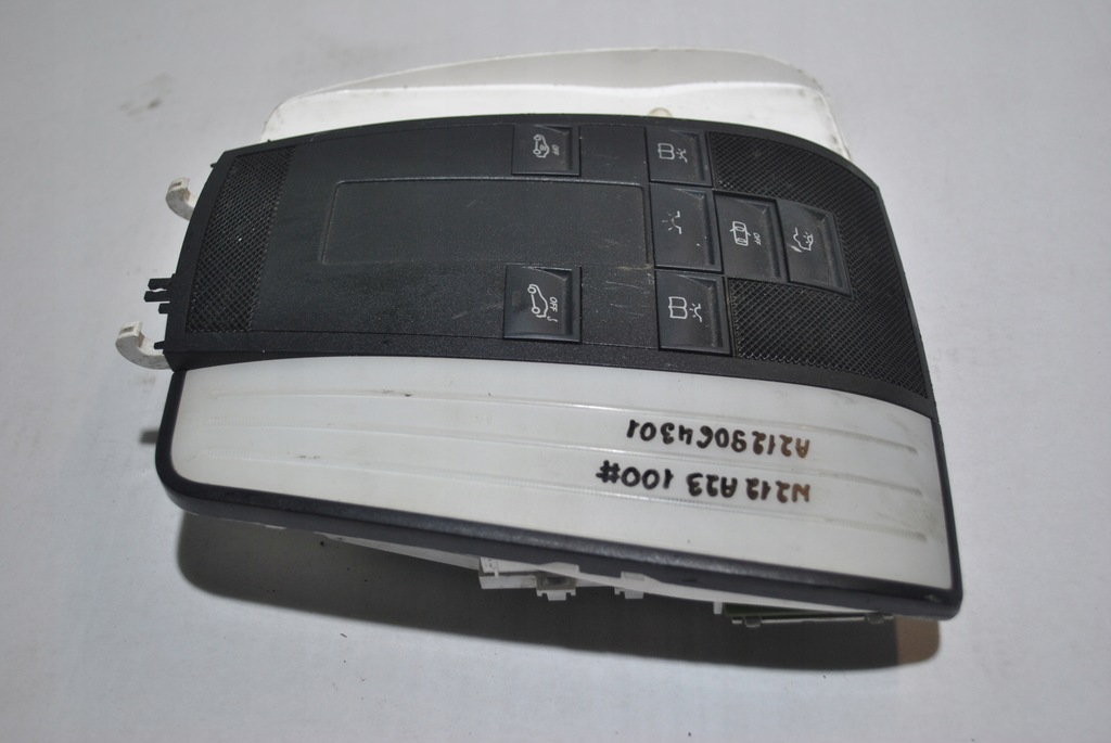 фото №6, Освещение кабины mercedes w212 a2129064301