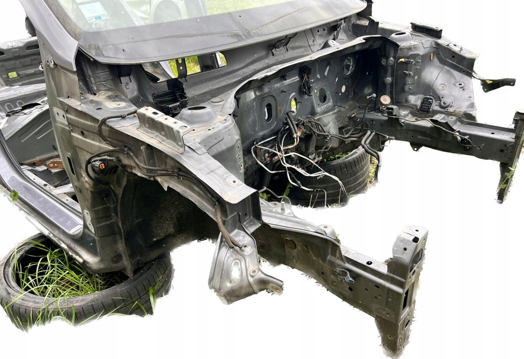 фото №1, Hyundai i20 ii чверть правий перед лонжерон