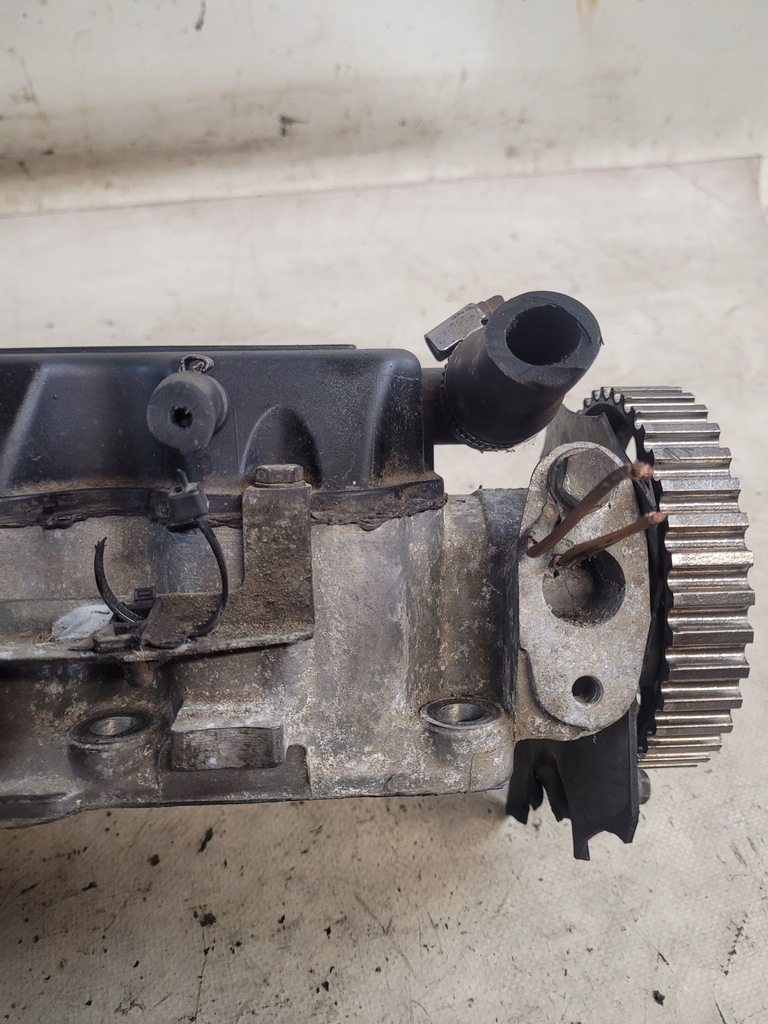 фото №16, Корпус вала оригинальный номер 90410996 вал распределительного вала 90528767 крышка astra f i 1.4b