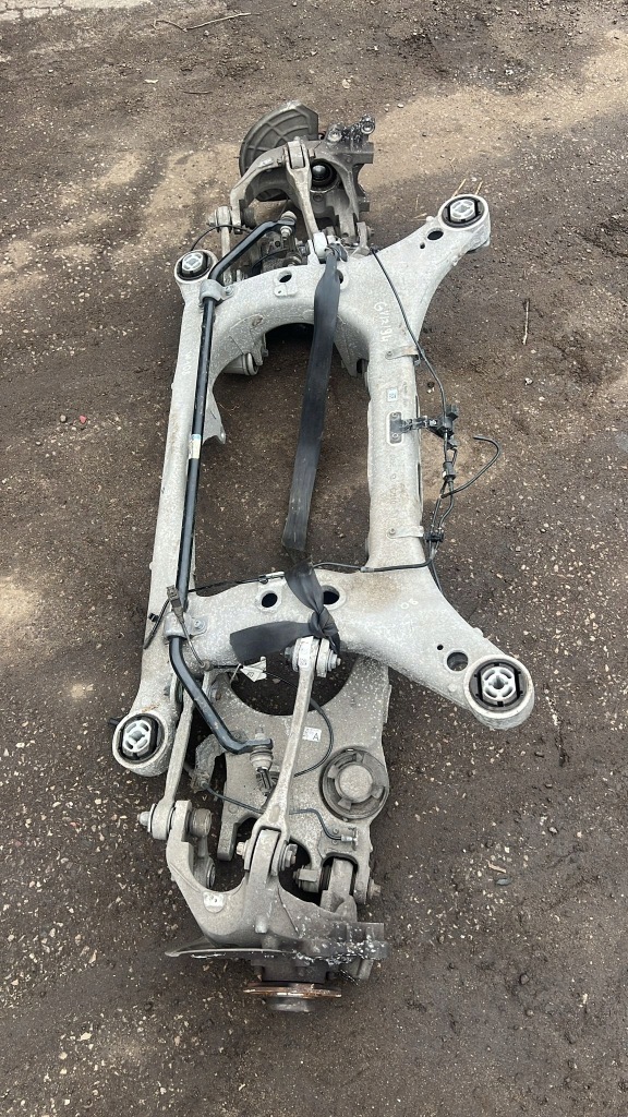 фото №1, Задняя oś alfa romeo stelvio 2019 50559312