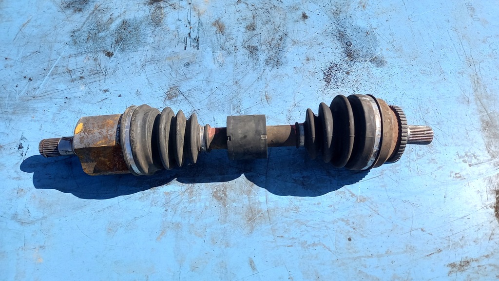 фото №1, Приводной вал левая volvo s60 v70 ii 2.4b