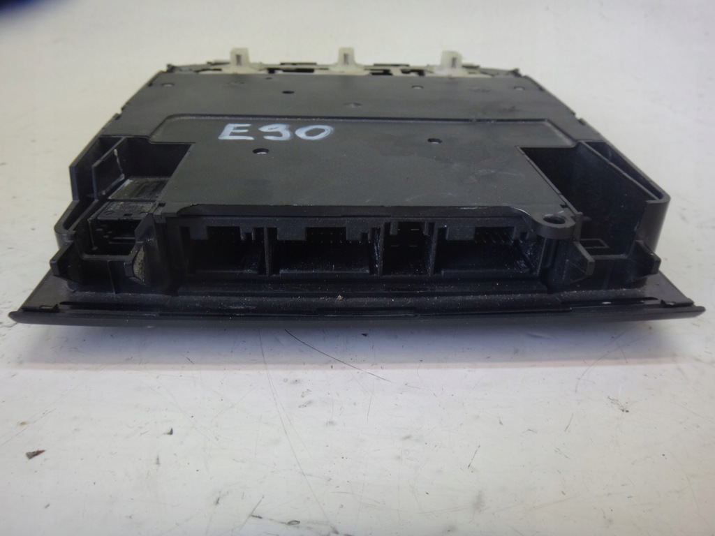 фото №5, Освещение лампа салона bmw e90 e91 e92 x1 e84