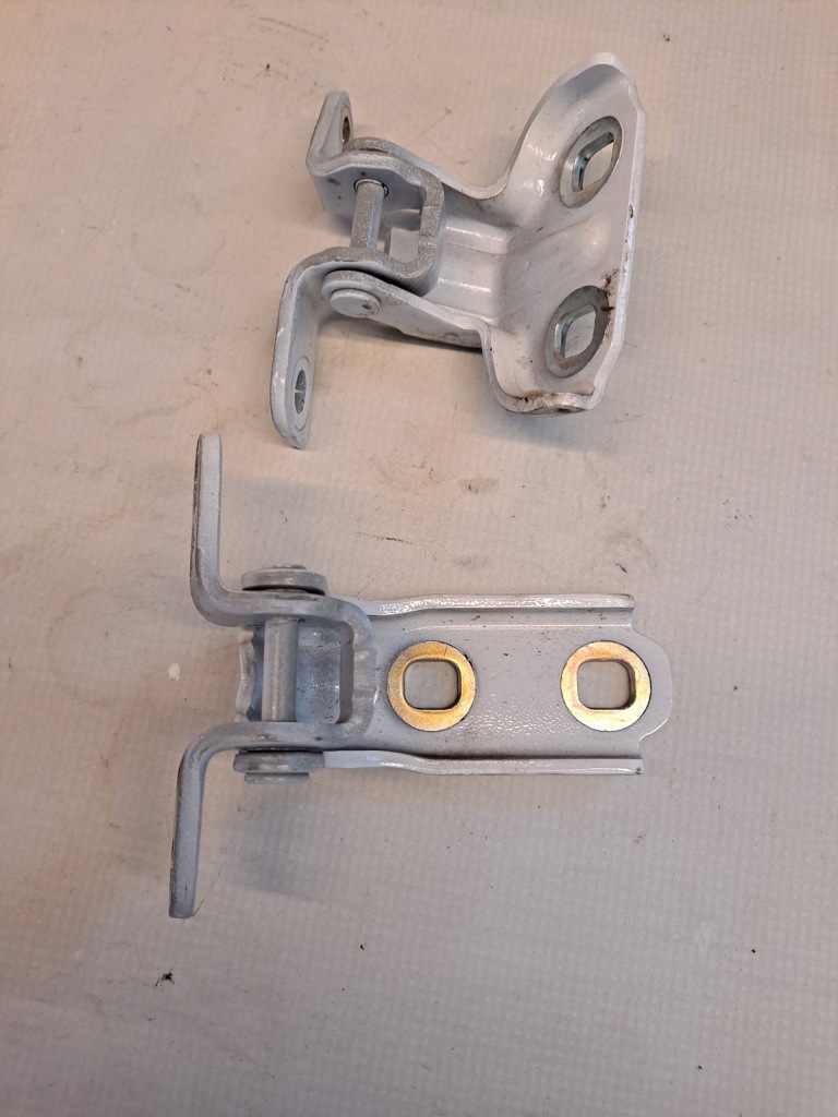 фото №2, Петля петлі двері правий задня c3 aircross