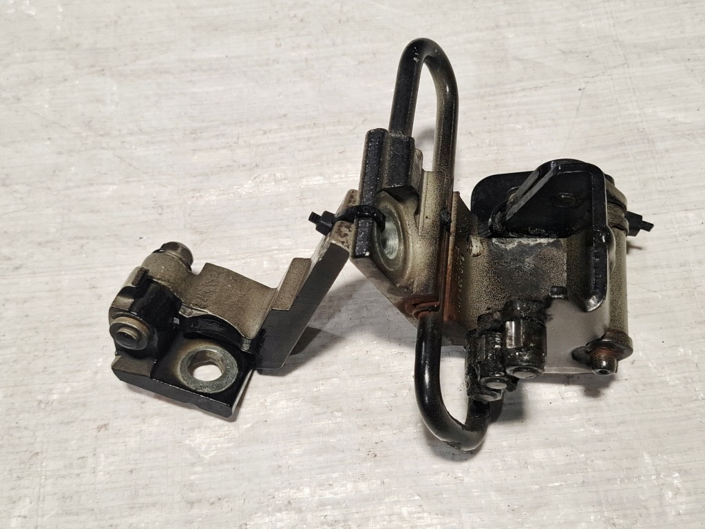 фото №1, Петля петли дверь перед левая seat altea xl lift 5p8 lc9z 6q0831411a