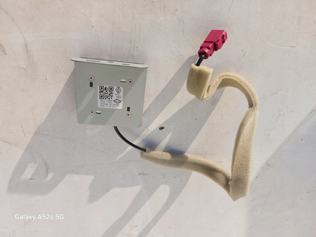 фото №2, Модуль gps антенна renault clio v captur ii eu