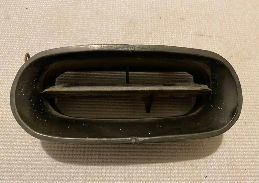 фото №10, Mercedes-benz s w116 1976 решётка впуск обдув