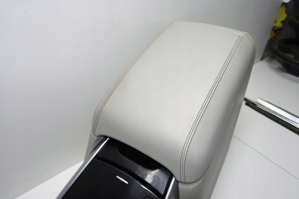 фото №11, Mercedes w251 підлокітник тунель бардачок r-klasa