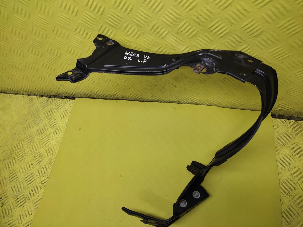 фото №2, Mercedes w203 панель фары левый перед