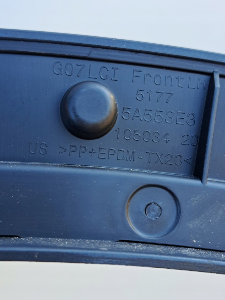 Bmw x7 g07 рестайлінг  m-pakiet молдинг накладки крила перед ліва права задній задня. Зі Шроту