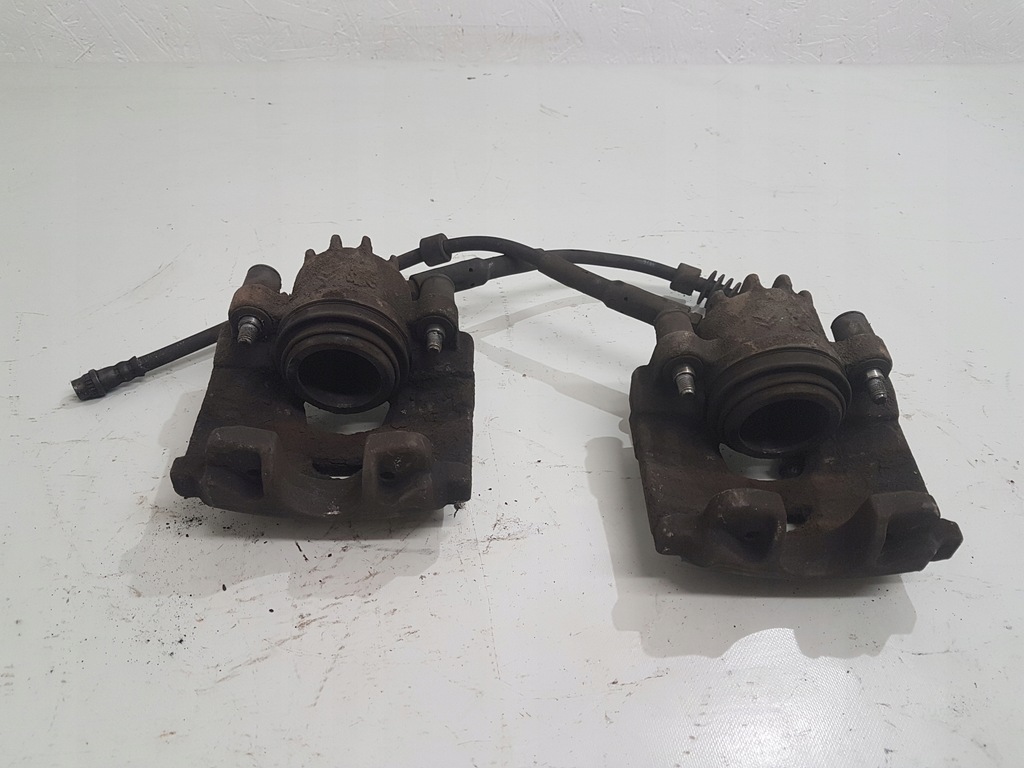 фото №13, Peugeot 5008 i суппорт тормозной правый левый перед