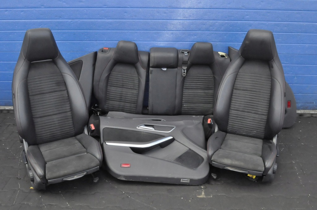 фото №1, Mercedes w117 сидіння заднє сидіння обшивки шкіра