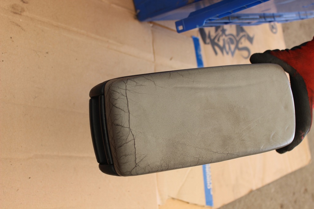 фото №1, Підлокітник audi a6 c5