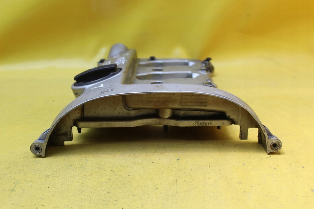 фото №6, Крышка клапанов a6 c5 a4 b6 3.0 asn 06c103471