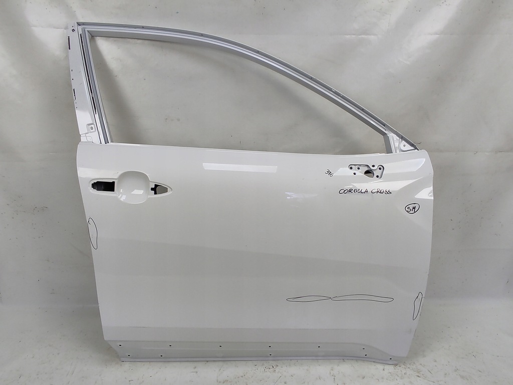 фото №1, Toyota corolla cross дверь правое передние перед 2022-