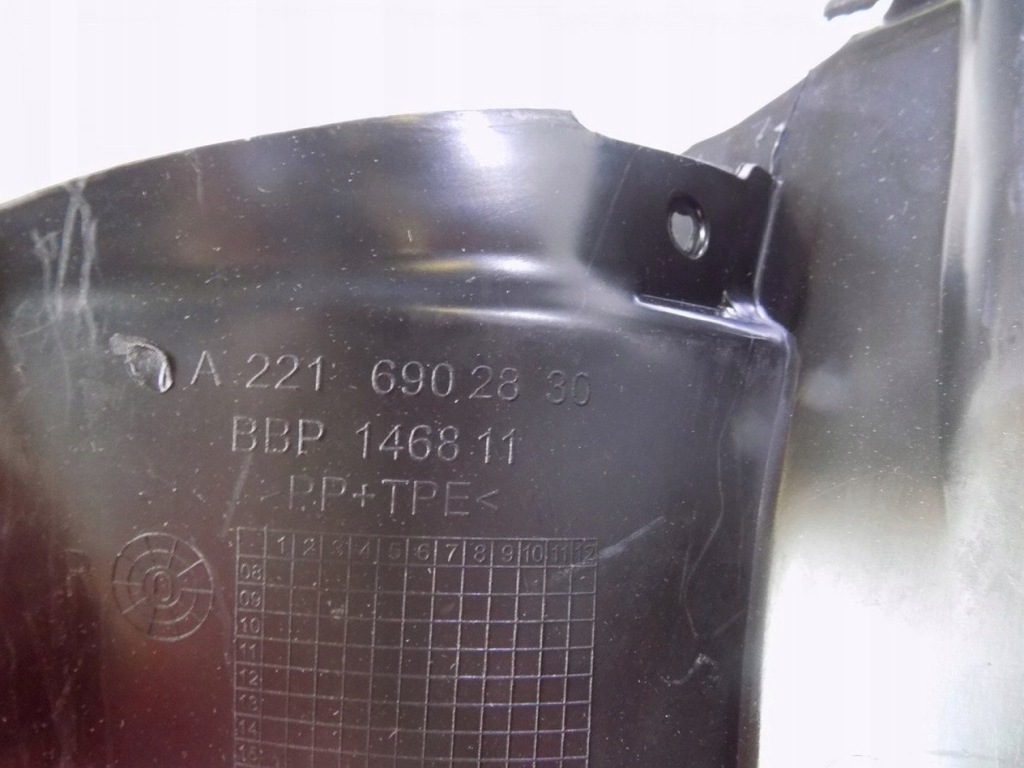 фото №6, Mercedes s klasa w221 подкрылок передние правое - 3086