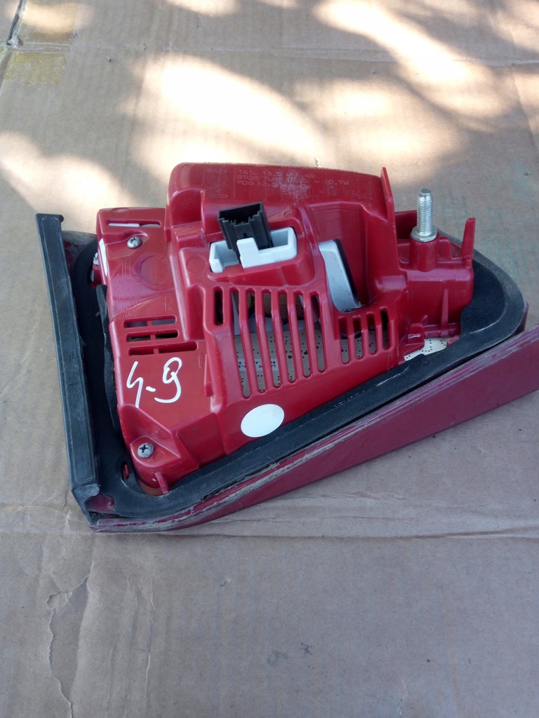 фото №6, Audi a4 b8 polift!!! лампа задняя правая w крышка kombi!!! led!!! 8k9945094e 4-9